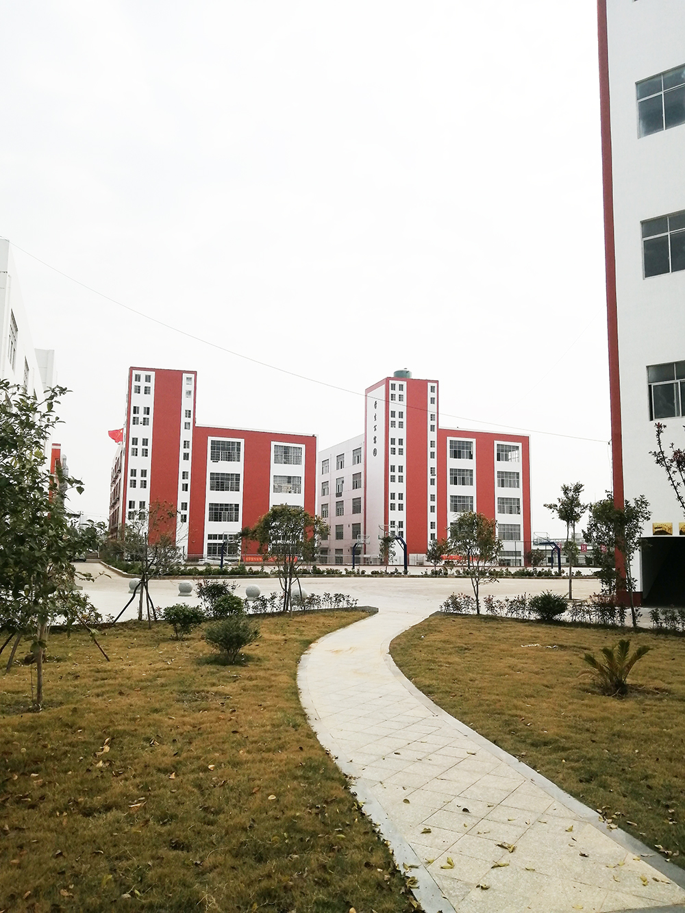 赣州中专学校招生.jpg